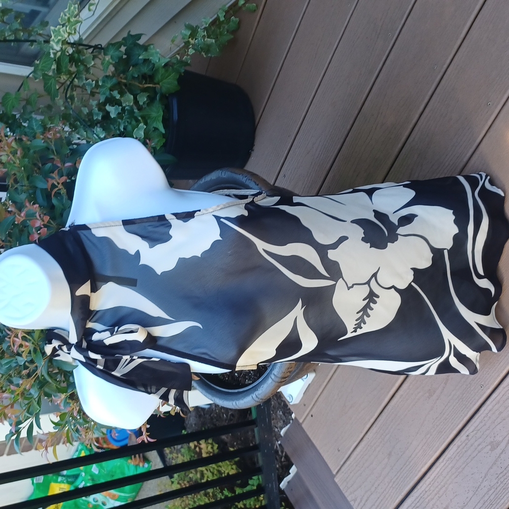 Do & Be sleeveless blouse - Picture 2 of 6